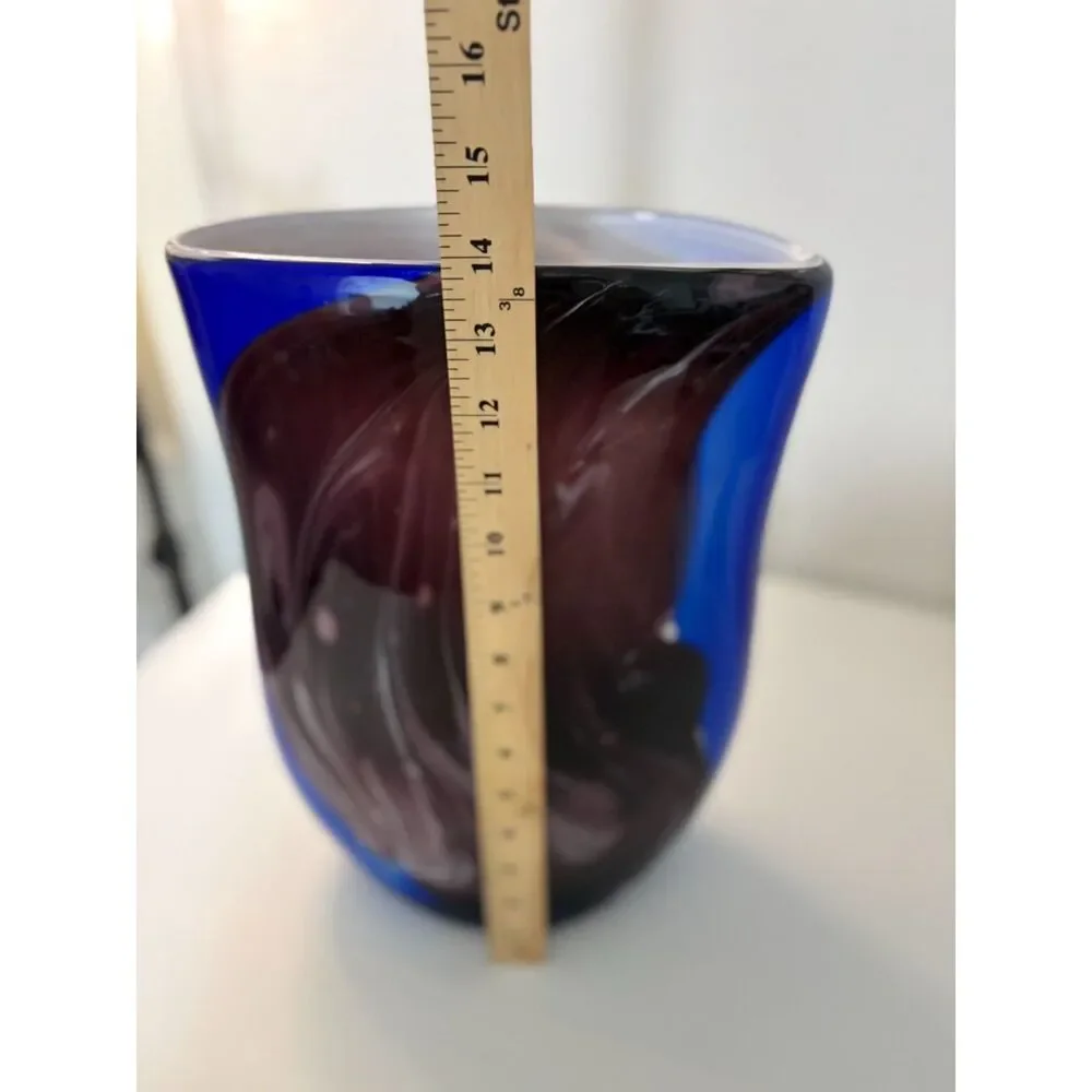 vtg.  Murano Sommerso glass vase in blue and purple swirl